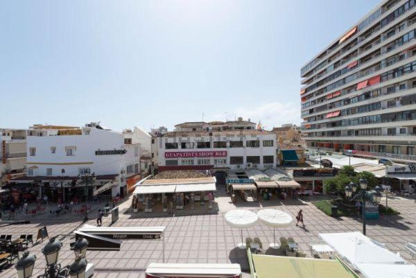 Puerta Del Sol Trm Only Adults Aparts Torremolinos Exterior foto