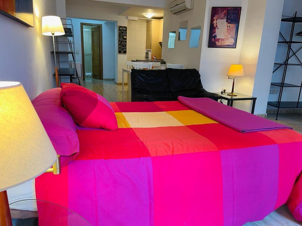 Puerta Del Sol Trm Only Adults Aparts Torremolinos Exterior foto
