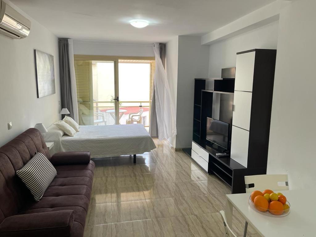 Puerta Del Sol Trm Only Adults Aparts Torremolinos Exterior foto