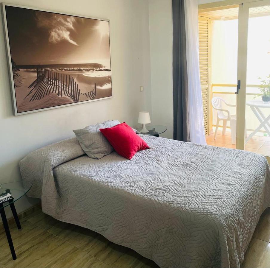 Puerta Del Sol Trm Only Adults Aparts Torremolinos Exterior foto